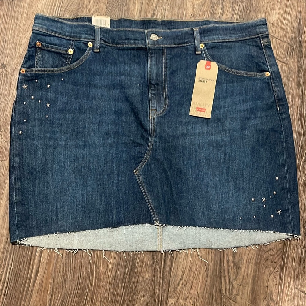Levi’s Deconstructed Denim Mini